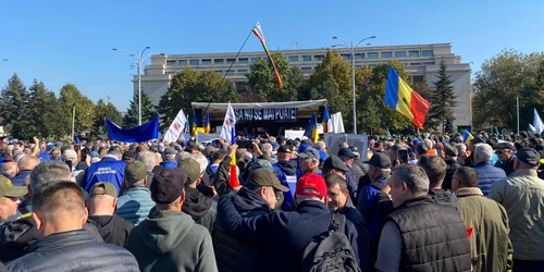 protest sindicalisti in piata victoriei FOTO Facebook/Confederatia Sindicala Nationala MERIDIAN