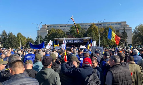 protest sindicalisti in piata victoriei FOTO Facebook/Confederatia Sindicala Nationala MERIDIAN
