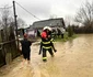 Localnici evacuați din calea apelor  Foto ISU Hunedoara (4) jpg