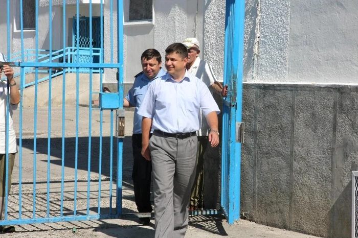 Șeful Penitenciarului Iași, Marius Vulpe părăsește funcția nu pentru că au cerut deținuții ci pentru că a fost promovat
