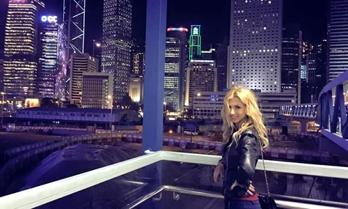 Andreea Bălan a vizitat Hong Kong ul și pe timp de noapte jpeg