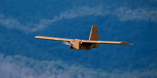 Drone din carton jpg