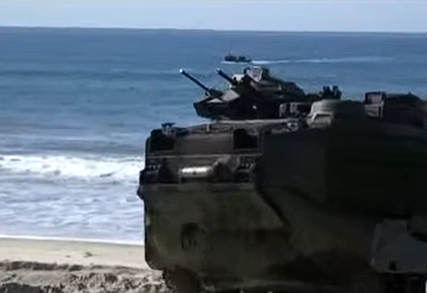 AAV‑7, noua armă a Forțele Navale Române. Primele 9 astfel de vehiculele amfibii intră dotarea Regimentului 307 Infanterie Marină „Heracleea”