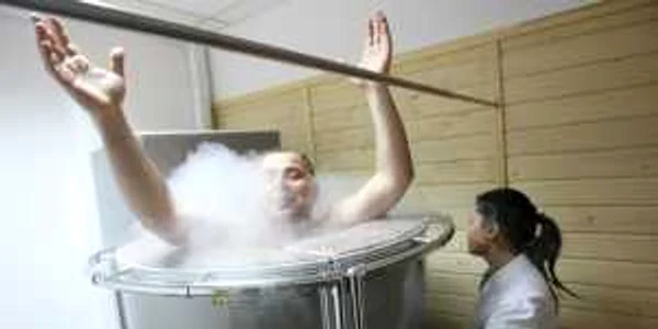 Sorin Cazan se bucură de terapia prin frig