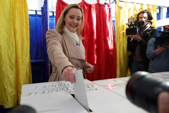 Cei mai mulți moldoveni au votat cu Elena Lasconi. FOTO: Adevărul