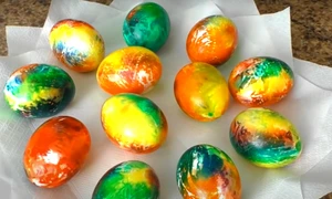 Ouă curcubeu de Paște Foto Daciana Stoica