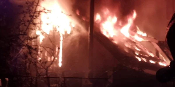incendiu casa jpeg