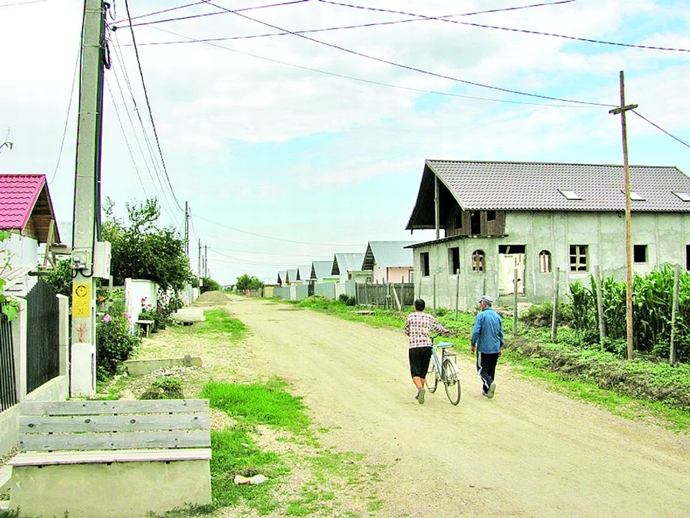 Patronul Stelei a construit 188 de case