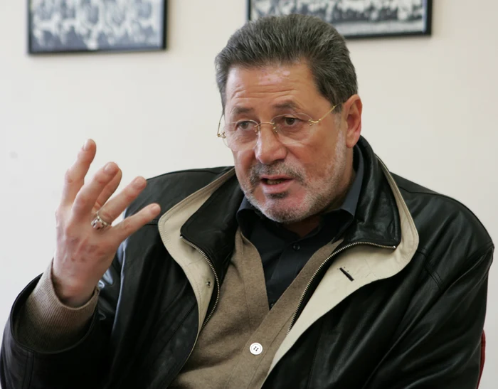 Dinu îl atacă dur pe Mircea Rednic