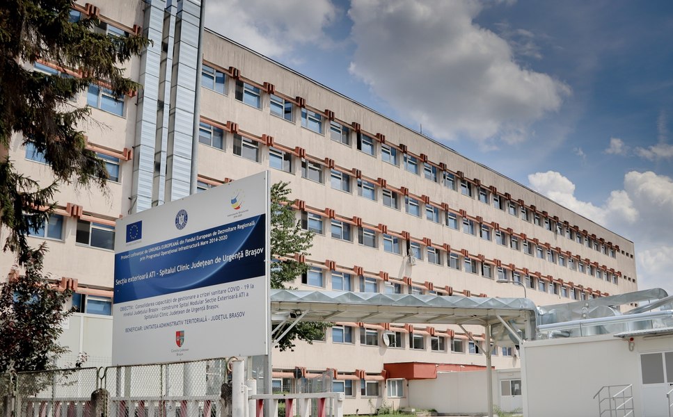 Licitație trucată la Spitalul Județean Brașov. Trei persoane, trimise în judecată de DNA