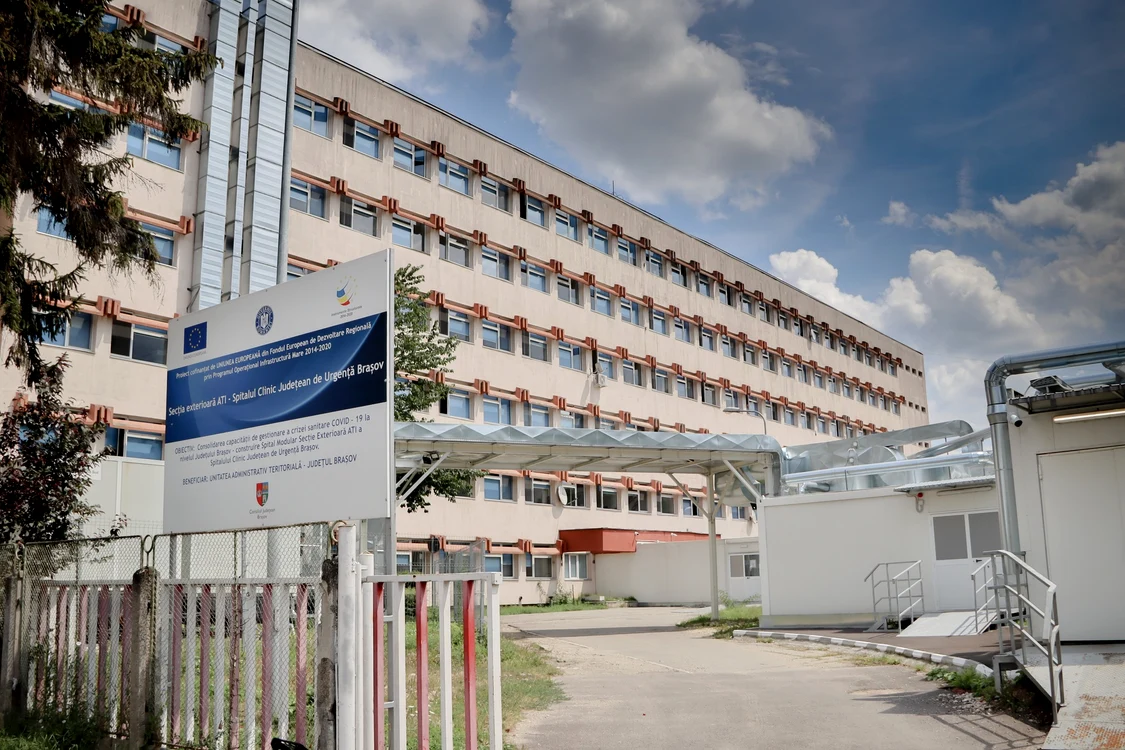 O tânără de 19 ani a murit la SJ Braşov la scurtă vreme după ce a născut. FOTO: Facebook