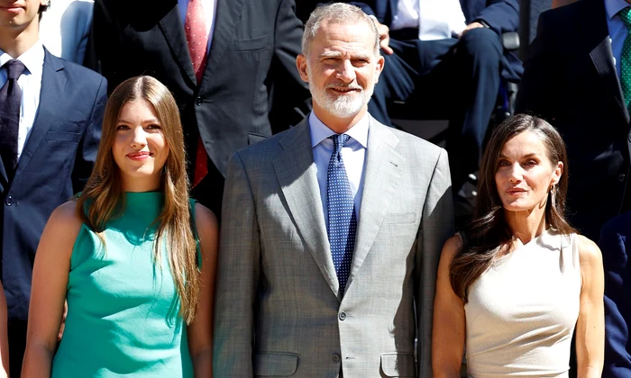 Infanta Sofia alături de Letizia și Felipe profimedia 1022127427 jpg