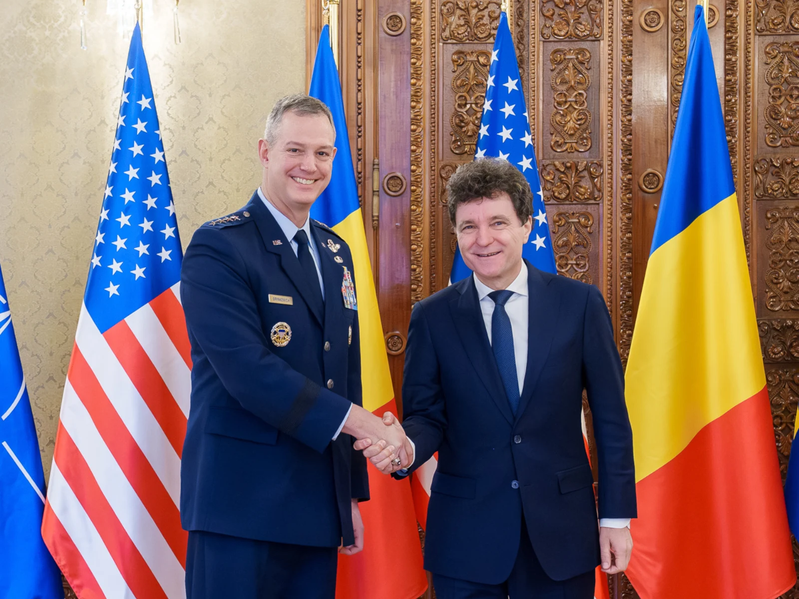 Comandantul suprem al Forţelor Aliate din Europa, primit la Cotroceni de Nicușor Dan. Despre ce au discutat