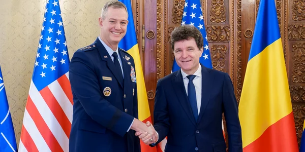 Alexus G  Grynkewich și Nicușor Dan foto presidency ro png