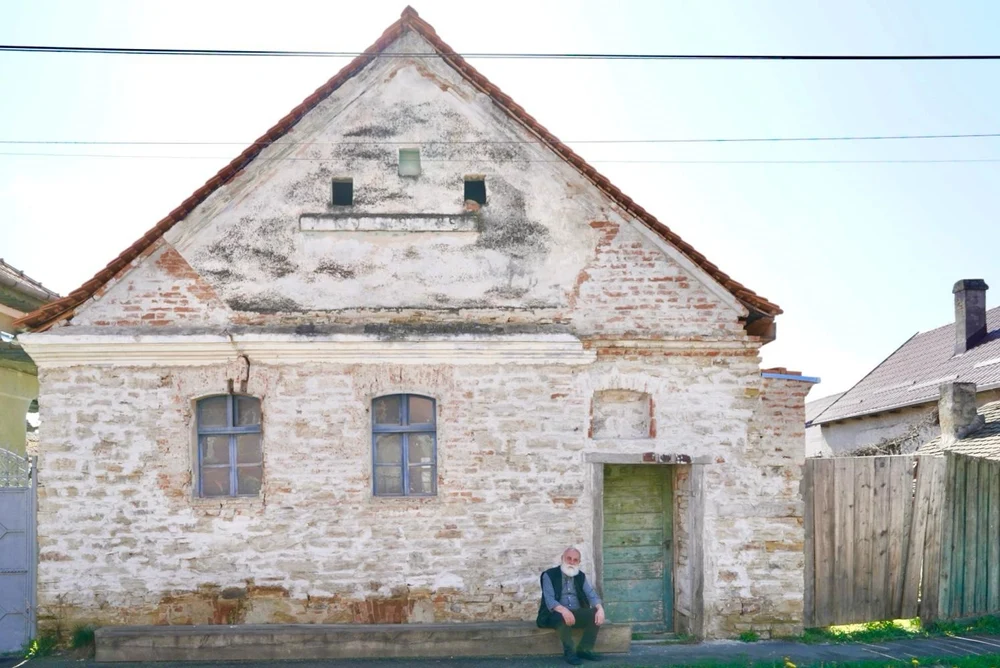 Arta de a rezista, ep. 3. Casa care devine atelier: cum se construiește un laborator pentru noi forme de artă