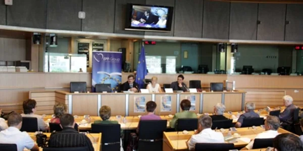 Evenimentul s-a bucurat de prezenţa unui grup de chişeuani
