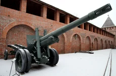 Tun ML-20, expus în Muzeul Militar din Smolensk (© Wikimedia Commons)