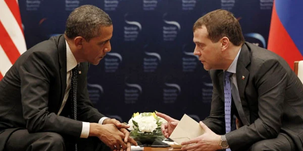 Preşedintele Barack Obama la sfat de taină cu omologul rus Dmitri Medevedev