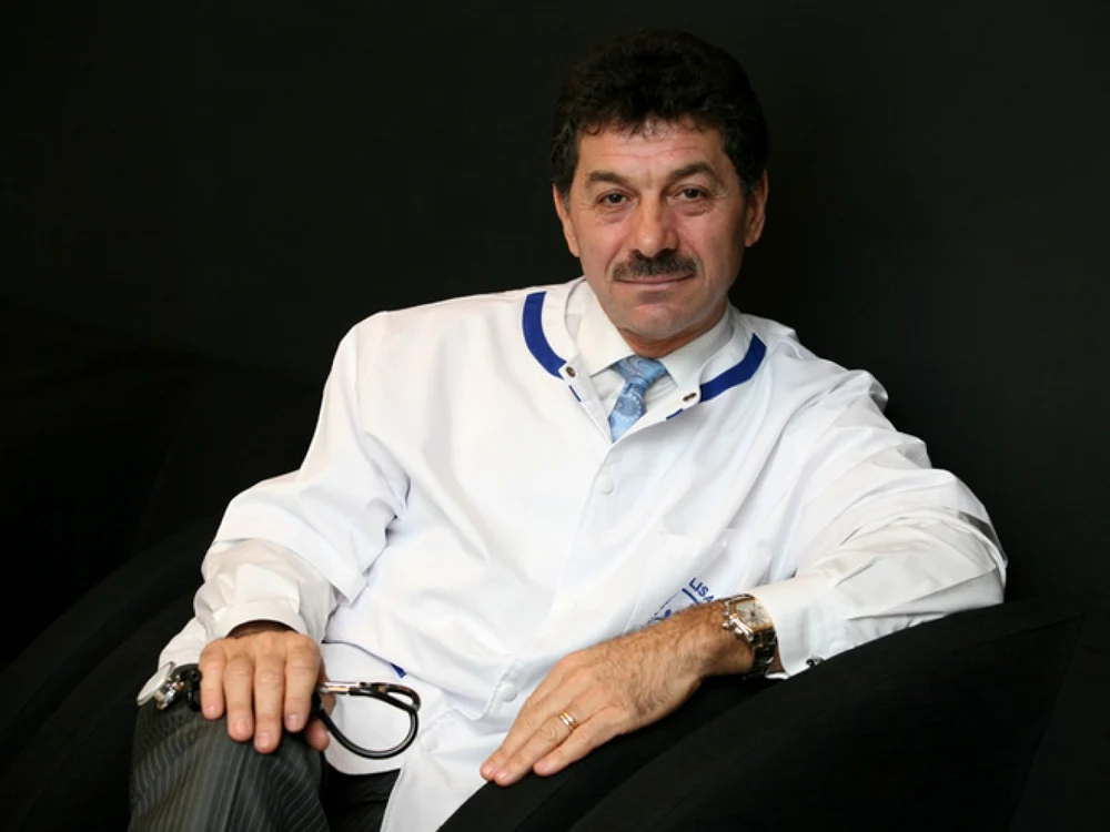 Ion Vonica a murit marţi după ce s-a aruncat de la o terasă a locuinţei sale FOTO businessmagazin.ro