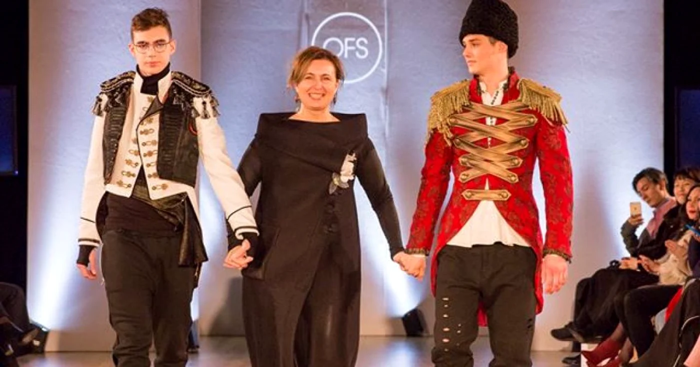 Vali Cioban a prezentat la Paris FOTO arhivă personală