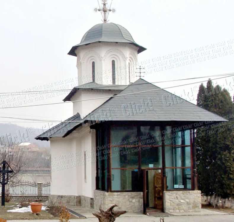 Schitul Ostrov  din Călimăneşti