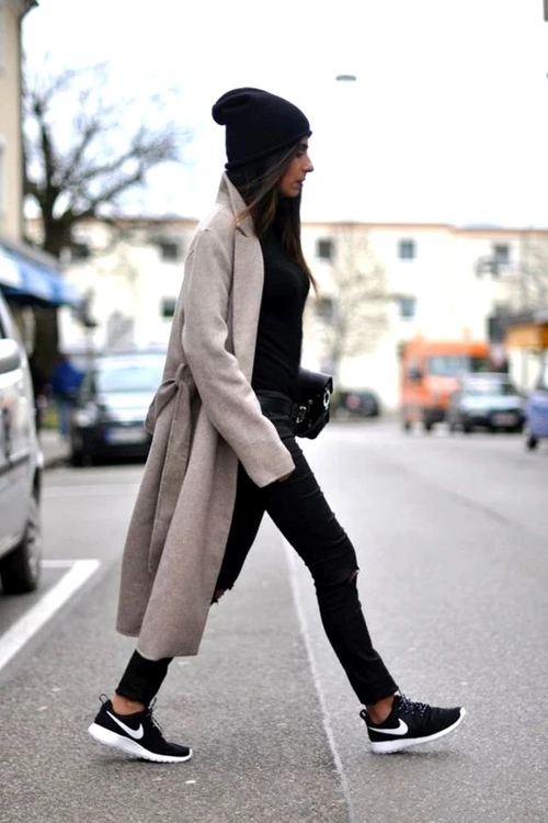 large Fustany Fashion Style Ideas What to Wear with Black Jeans Photos 16 jpg jpeg