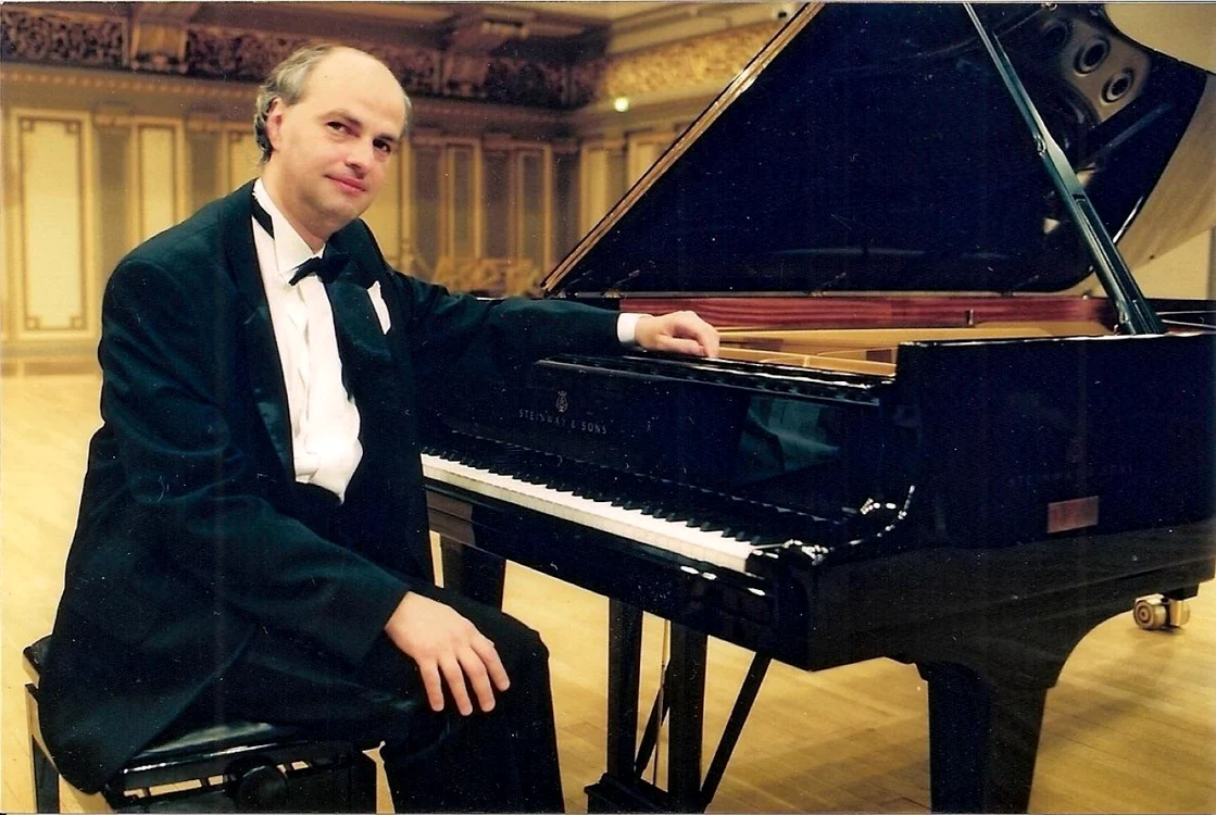 Credit: https://www.festivalenescu.ro/