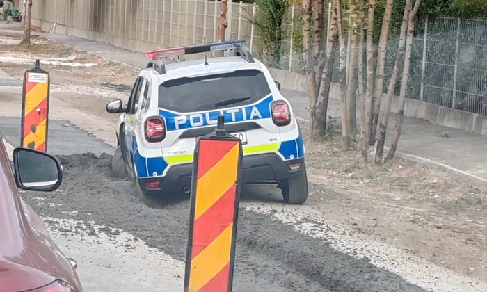 masina poliție înțepenită jpg