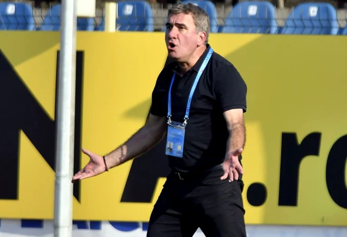 
    Hagi a fost dezavantajat clar de arbitriFOTO: Sportpictures.eu  