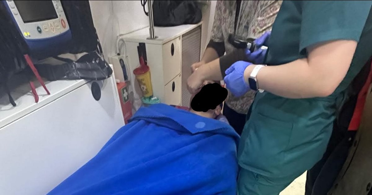 Imagini greu de suportat cu tânărul bătut de jandarmi, după un concert la Cluj: „Avea aproape doi litri de sânge și lichid în stomac”