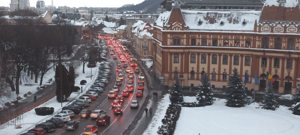 Un brașovean muncește în medie 9,8 ani pentru un apartament de 55 de mp. Cum evoluează piața imobiliară