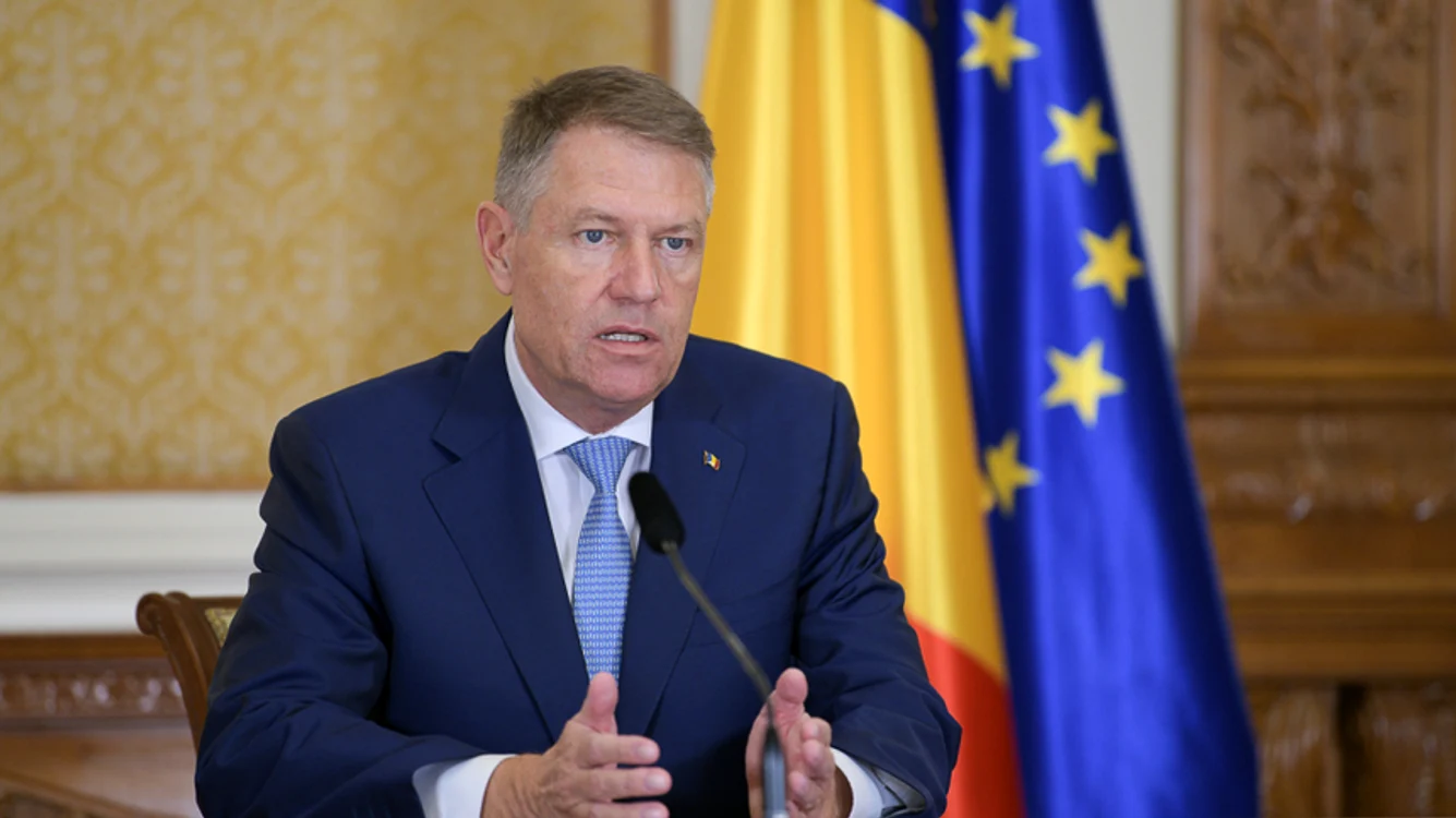 Klaus Iohannis spune că specialiștii vor analiza periodic situația cazurilor de îmbolnăvire în școli