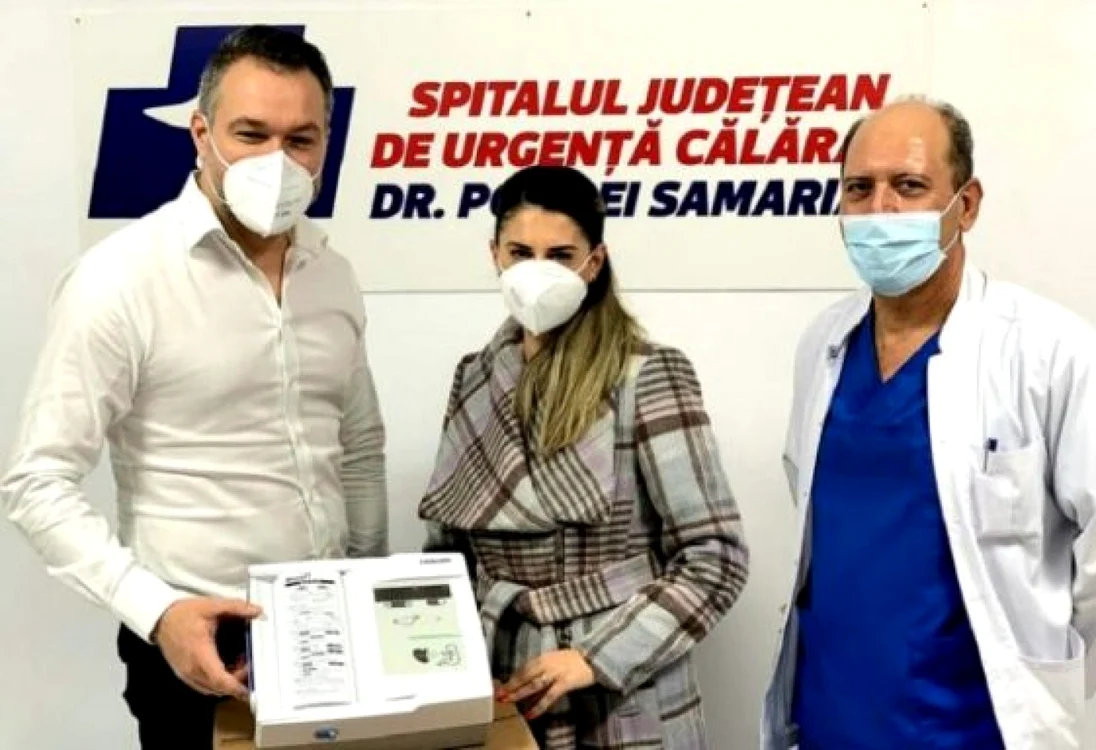 Echipamentul donat este destinat monitorizării activităţii cardiace a fătului FOTO Facebook/Bogdan Mihai