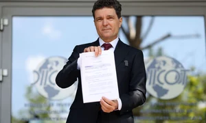 Nicușor Dan plangere 1 FOTO INQUAM 