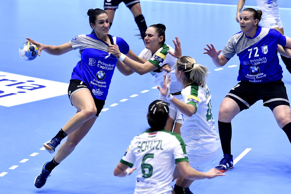 
    Andrea Lekic e una dintre jucătoarele de top de la CSM BucureștiFoto: Sport Pictures  