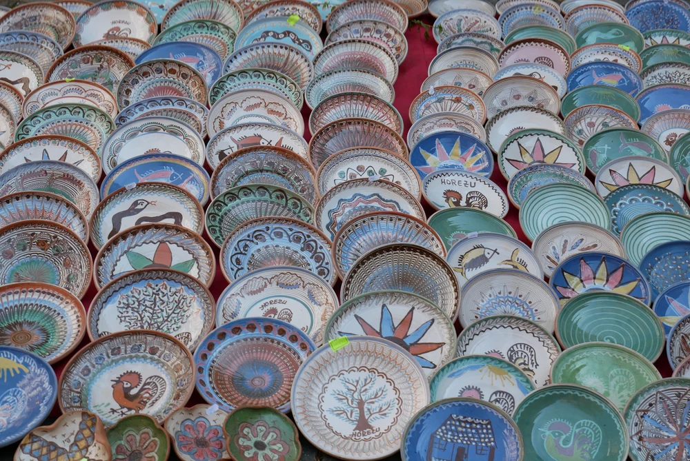 O zi printre meșteri populari: cum arată Paștele pentru cei care încă lucrează cu mâinile