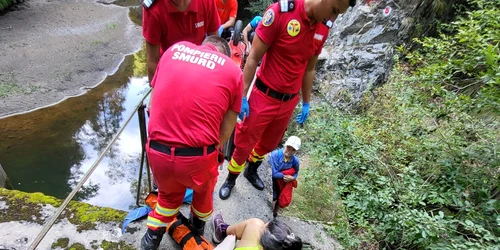 turisti evacuari salvamont jpeg