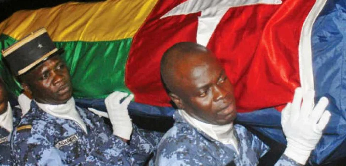 Sicriele victimelor au ajuns în Togo 