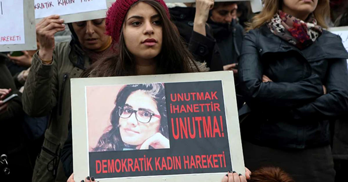 Revolta femeilor face sa tremure AKP