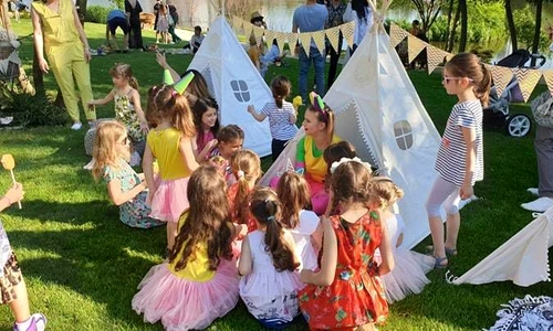 Vedetele şi prichindeii lor au data iama la petrecerea OK! VIP Kids Picnic! Iată cum s au distrat FOTO jpeg