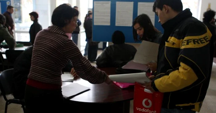 Angajatorul italian oferă un salariu minim, de 700 de euro