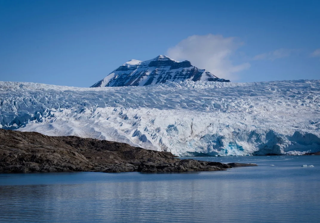 Nordenskiöldbreen, un ghețar din centrul Svalbard. Sursa foto: Ben Martynoga