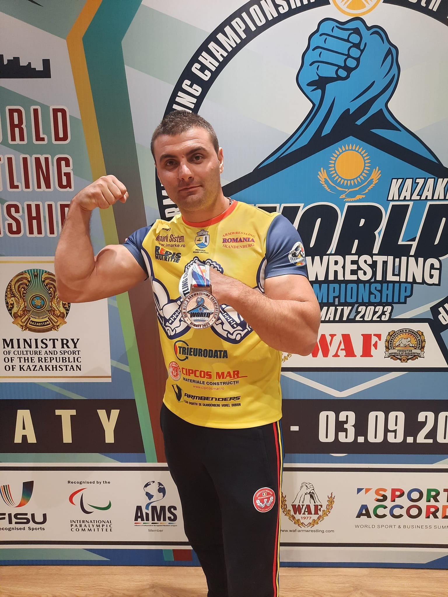 Povestea dublului campion mondial la skandenberg care trăiește și