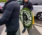 Coroane aduse la biserică!