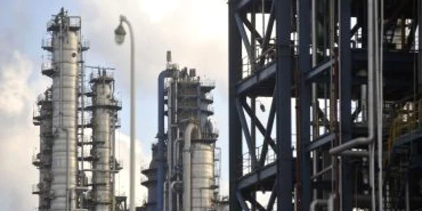 Ucraina: Tranzitul petrolului către Ungaria, Slovacia şi Cehia a fost sistat