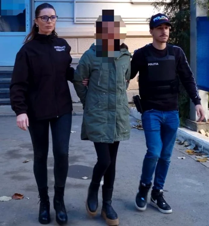 Piromana reținută de polițiști SURSA Amator 
