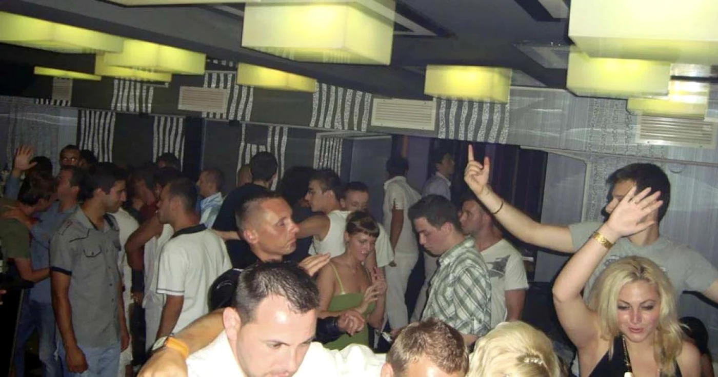 Petrecere în Club Allegria din Alba Iulia