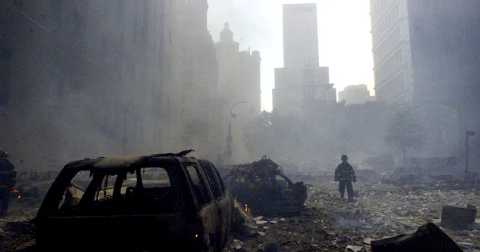 Până la 65.000 de persoane, printre care şi membrii echipajelor care au intervenit, s-au îmbolnăvit din cauza expunerii la zona de impact a atentatelor teroriste de la World Trade Center. FOTO Reuters