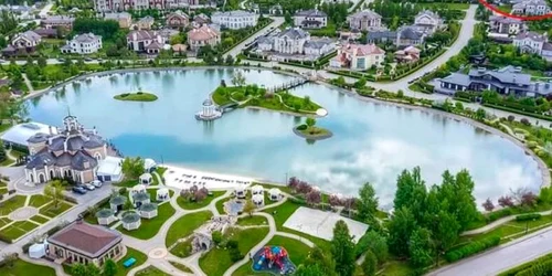 Satul miliardarilor din Rusia FOTO braerstroy.ru