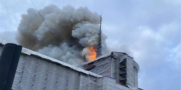incendiu bursa copenhaga jpg